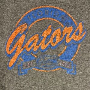 BOX SEAT UF Gators Graphic T-Shirt, Size M, EUC